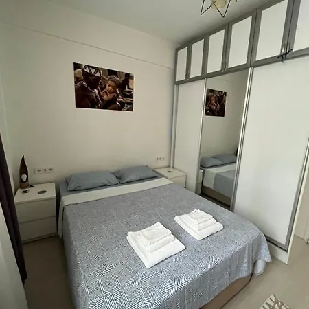 Centrally Located, 2+1 House In Taksim, Cihangir Lägenhet Istanbul