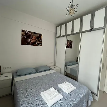 Centrally Located, 2+1 House In Taksim, Cihangir Διαμέρισμα Κωνσταντινούπολη