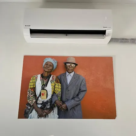 Centrally Located, 2+1 House In Taksim, Cihangir Κωνσταντινούπολη