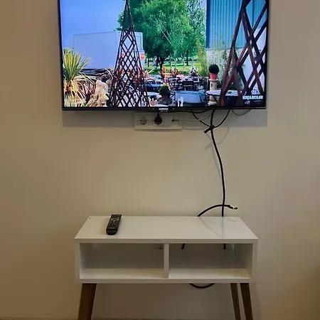 Apartment Centrally Located, 2+1 House In Taksim, Cihangir *