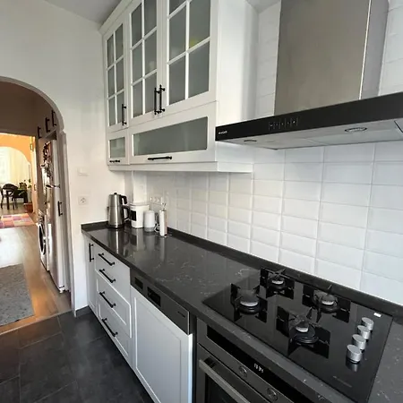 Centrally Located, 2+1 House In Taksim, Cihangir *